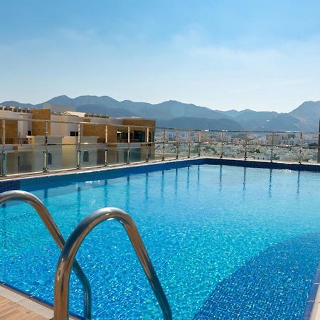 מוסקט Royal Crown Hotel מראה חיצוני תמונה