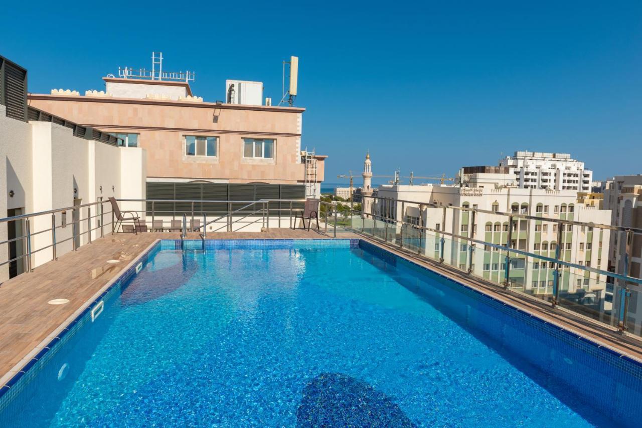 מוסקט Royal Crown Hotel מראה חיצוני תמונה