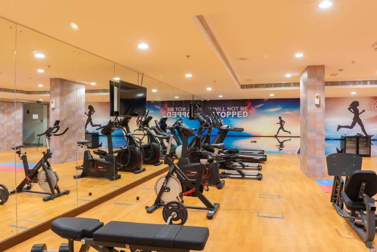 מוסקט Royal Crown Hotel מראה חיצוני תמונה