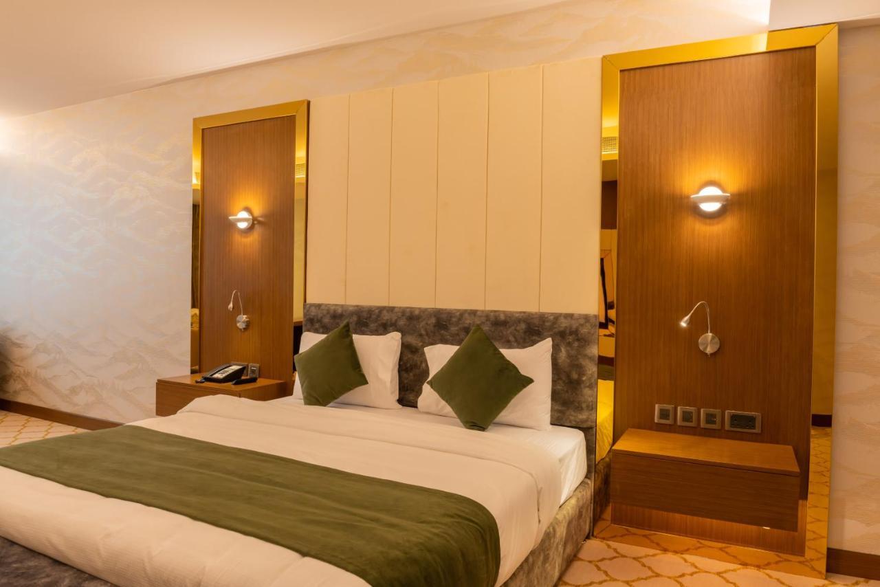 מוסקט Royal Crown Hotel מראה חיצוני תמונה